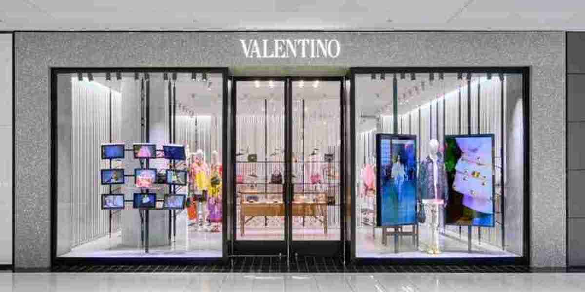 Discount Valentino Shoes and off the red carpet