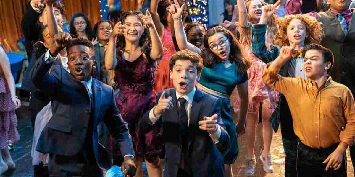 13 the Musical – Cast, Story & Soundtrack Highlights