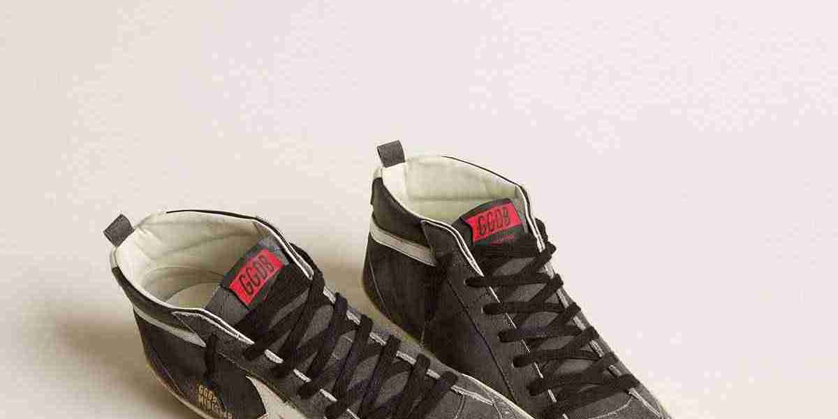 New Update Collections Golden Goose Sneakers On Sale 2025 June