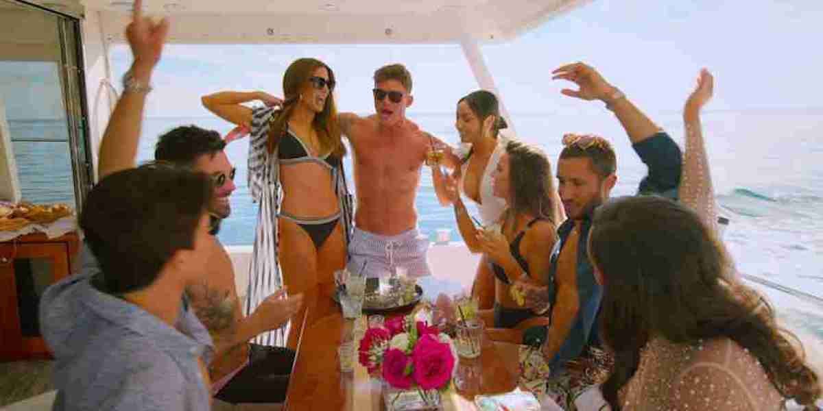 Selling the OC – Cast, Drama & Luxury Real Estate