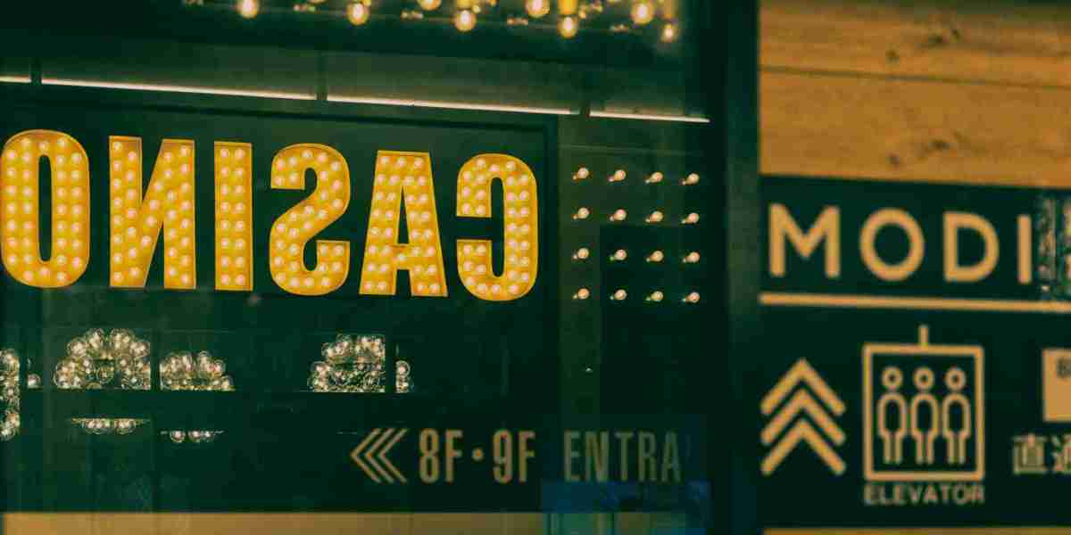 Trendy w grach slotowych 2025: jak technologia zmienia świat automatów online?