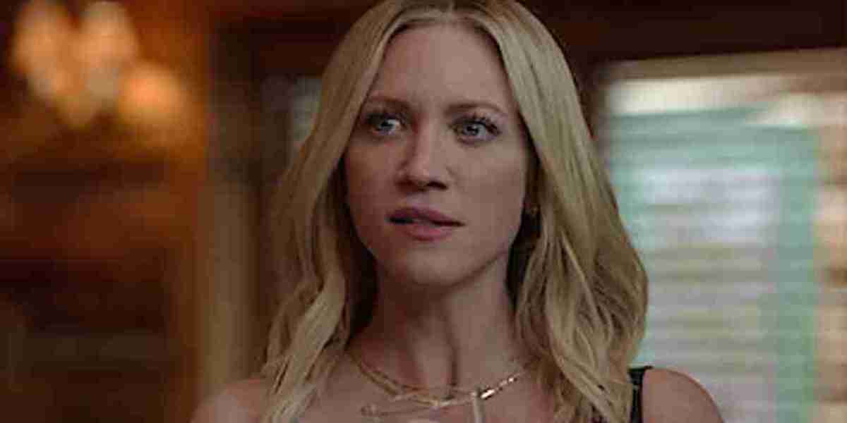 Salma Hayek, Anne Hathaway Star in Seesaw Monster