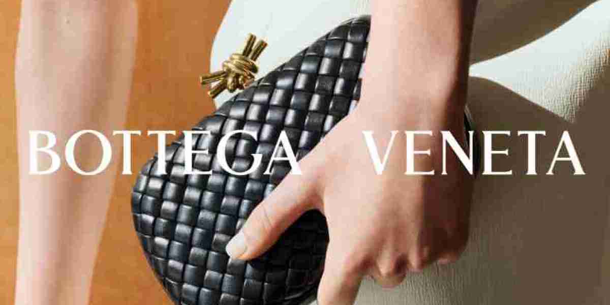 Bottega Veneta brands that have grown up with it are celebrating