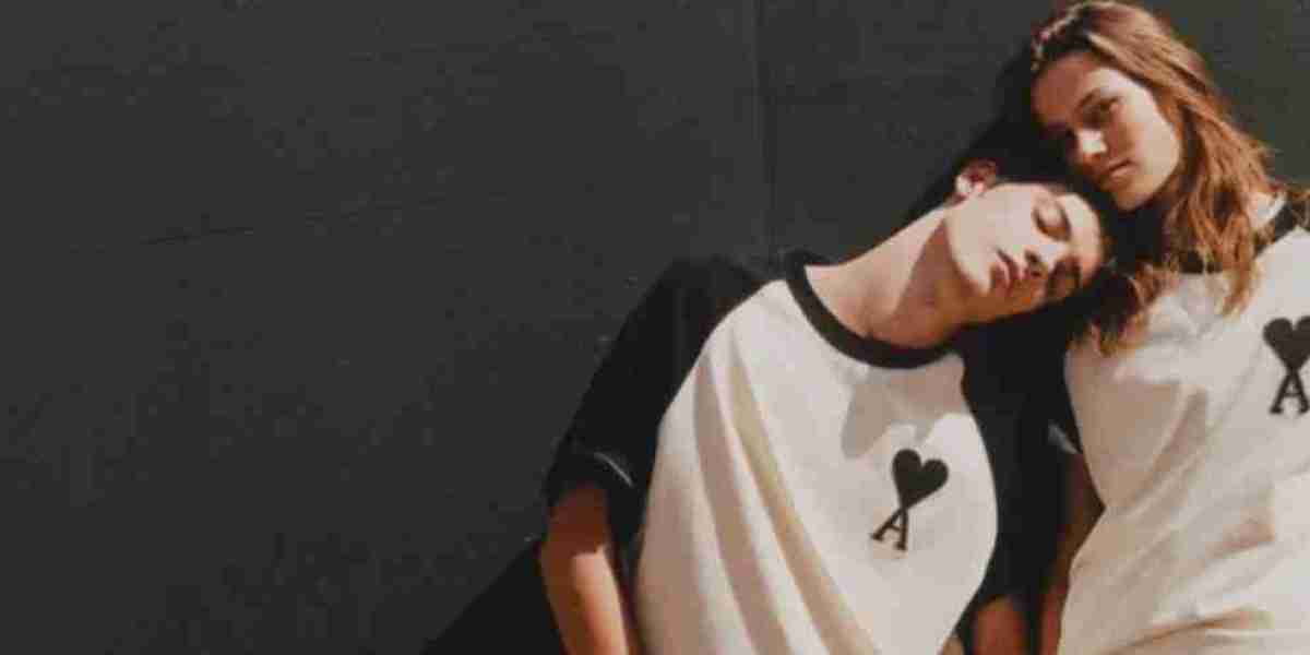 Pull Ami Paris: The Epitome of Timeless French Elegance