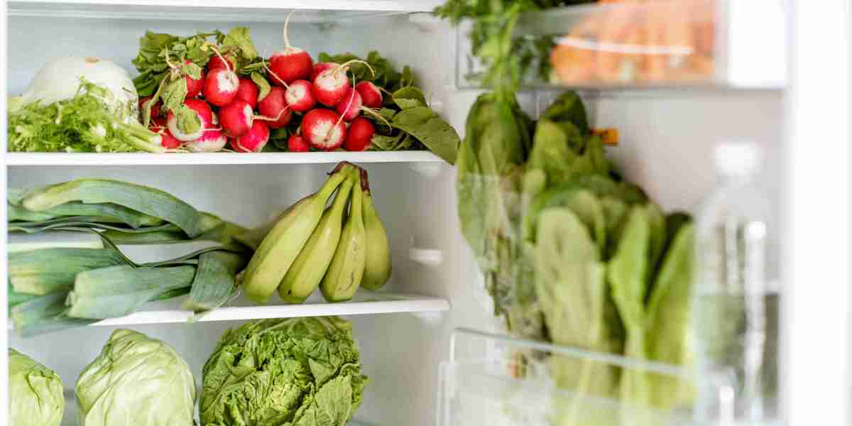 The Most Common Buy Fridge Debate Doesn't Have To Be As Black And White As You Think